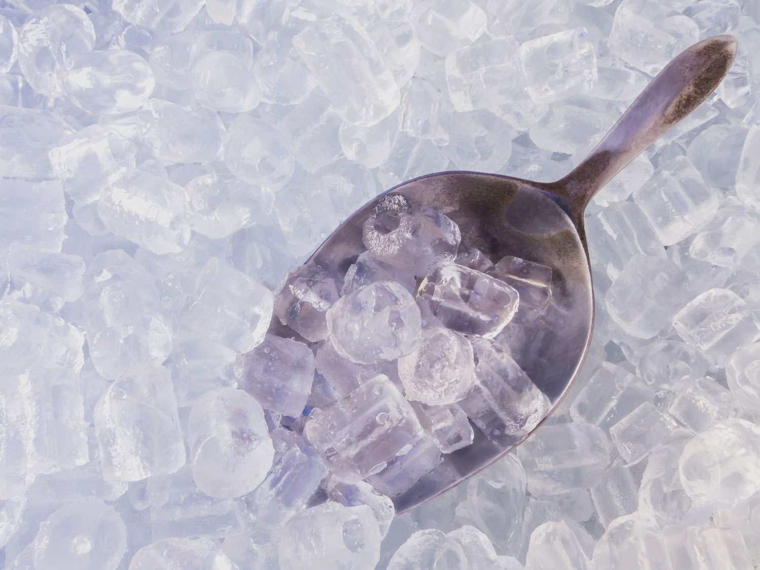 Choosing a commercial ice maker machine